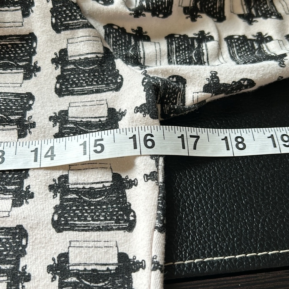 Effie's Heart ~ Typewriter Print Julliard Pullover Tunic Cowl Neck Cream Black S - Picture 9 of 10